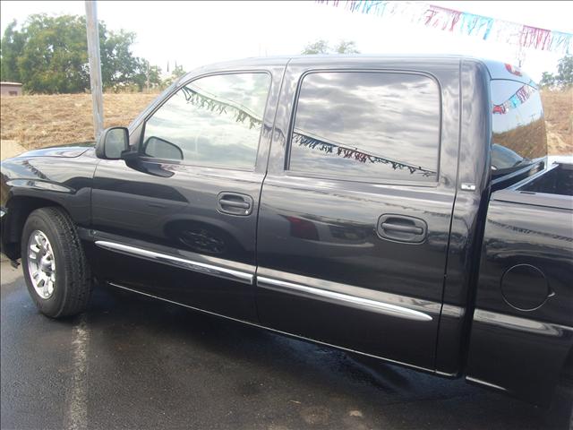 GMC Sierra 2005 photo 1