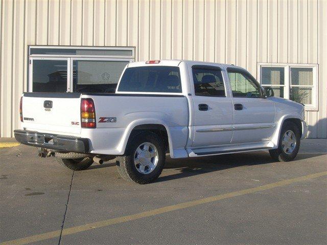 GMC Sierra SLT Pickup