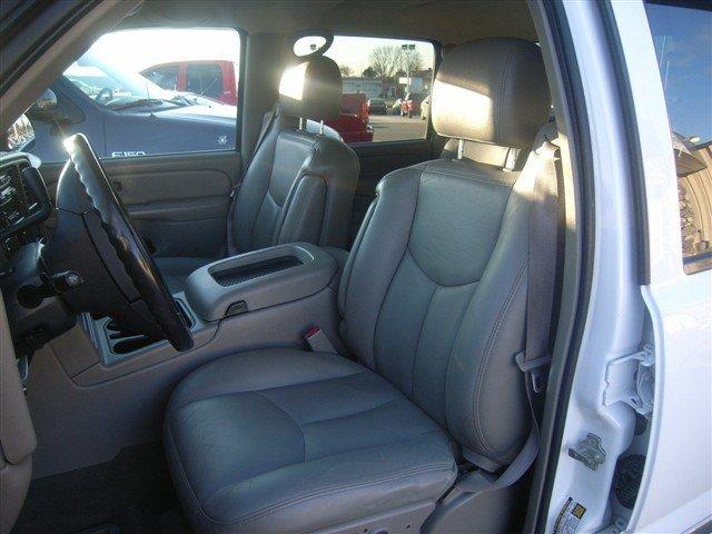 GMC Sierra 2005 photo 4