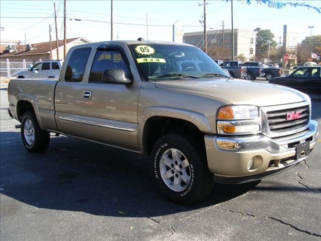 GMC Sierra 2005 photo 3