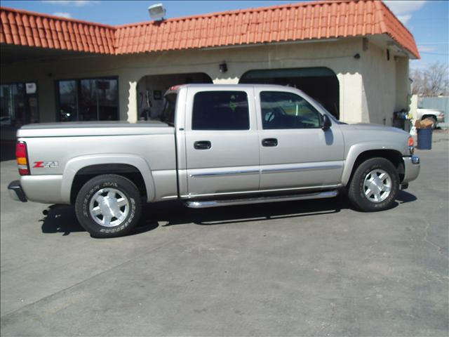 GMC Sierra SLT Pickup