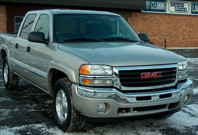 GMC Sierra 2005 photo 1