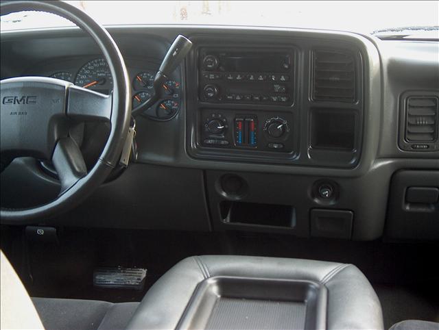 GMC Sierra 2005 photo 4