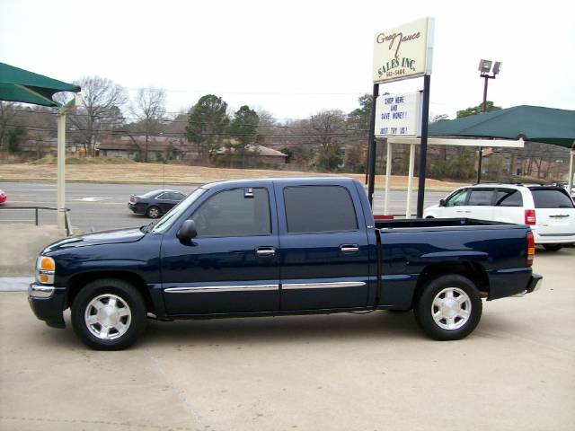 GMC Sierra 2005 photo 3