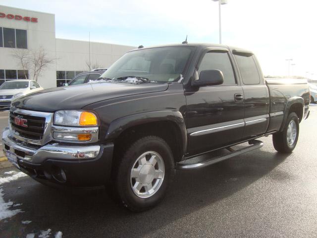 GMC Sierra 2005 photo 1