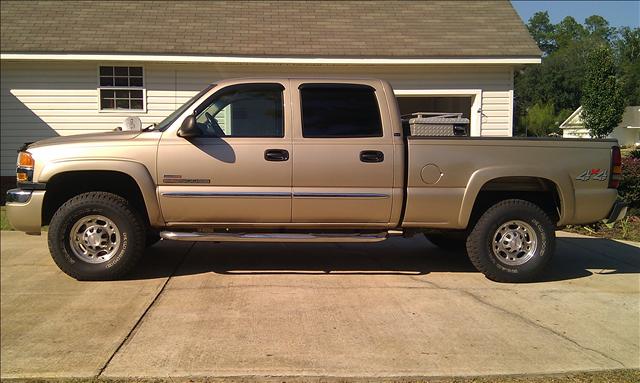 GMC Sierra 2005 photo 1