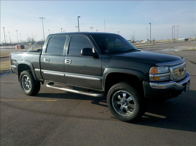 GMC Sierra 2005 photo 1