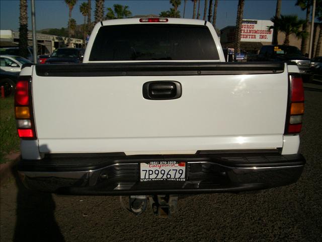 GMC Sierra 2005 photo 1