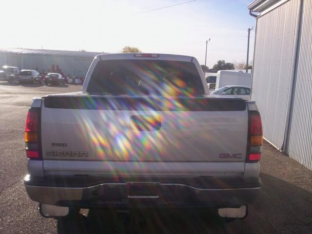 GMC Sierra 2005 photo 4