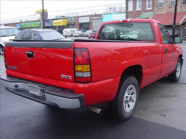 GMC Sierra 2005 photo 4