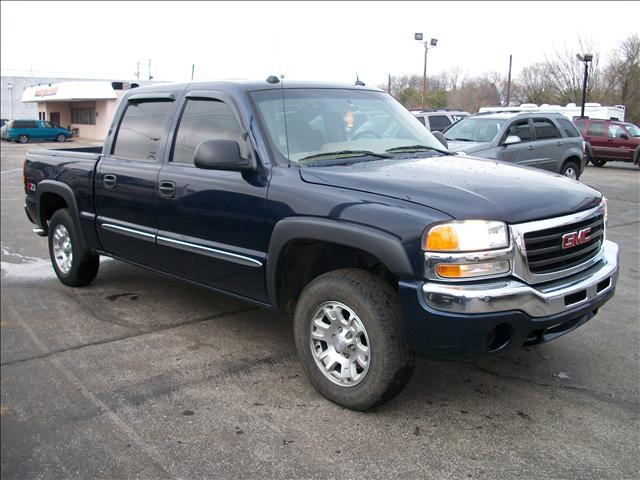 GMC Sierra 2005 photo 1