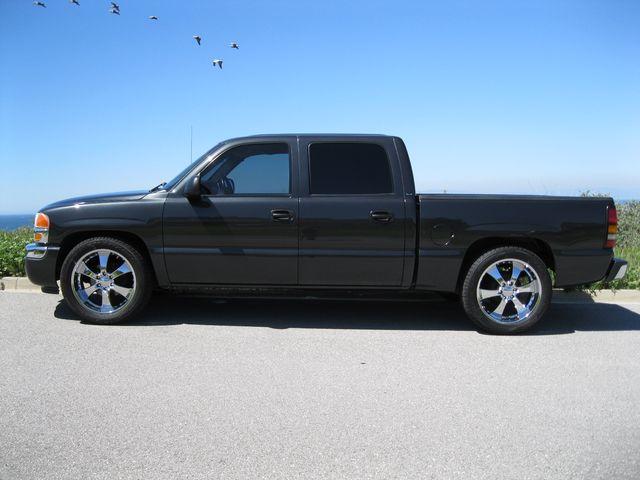 GMC Sierra 2005 photo 2