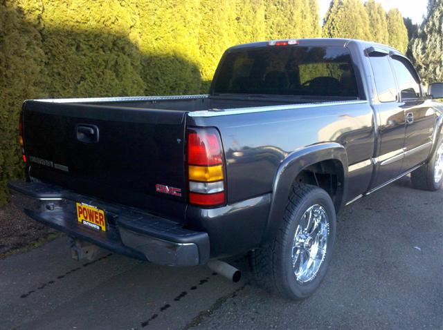 GMC Sierra 2005 photo 1