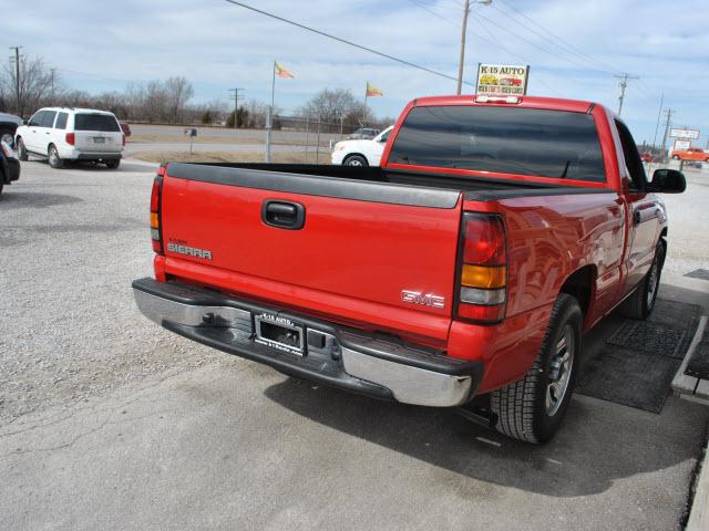 GMC Sierra 2005 photo 3