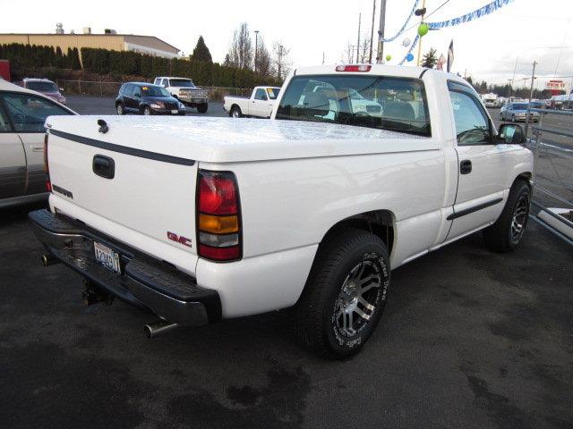 GMC Sierra 2005 photo 3