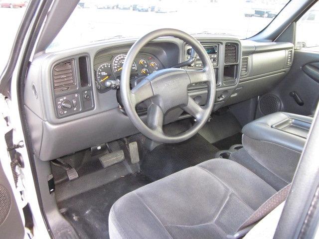 GMC Sierra 2005 photo 4