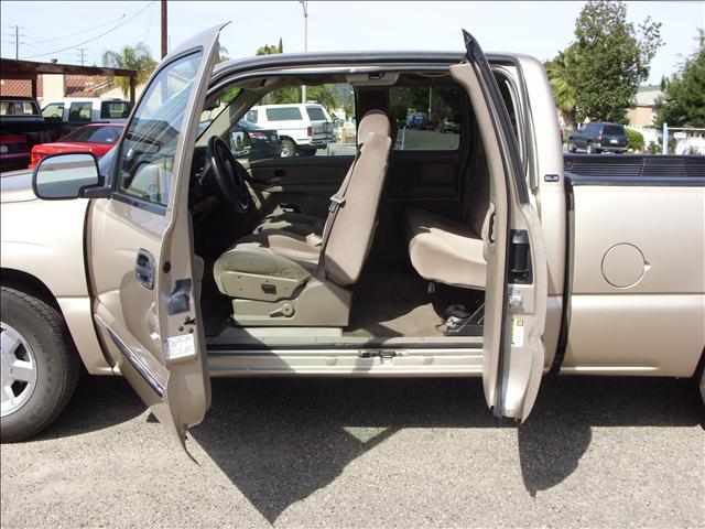 GMC Sierra 2005 photo 3