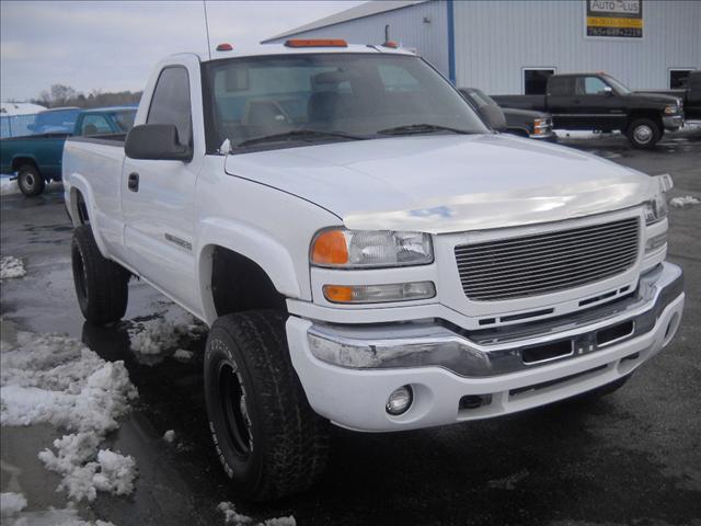 GMC Sierra 2005 photo 3