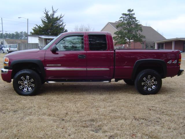 GMC Sierra 2005 photo 3