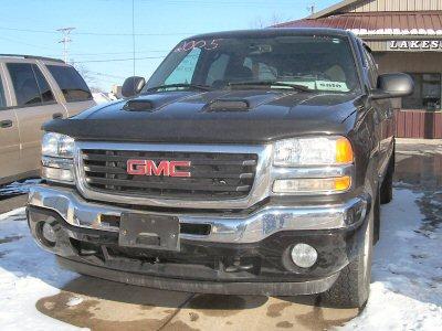 GMC Sierra 2005 photo 2