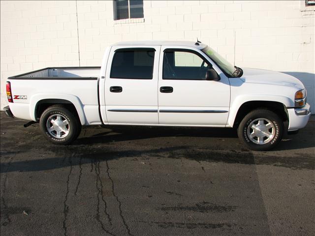 GMC Sierra 2005 photo 4