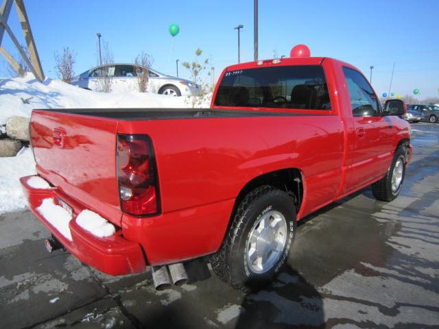 GMC Sierra 2005 photo 1