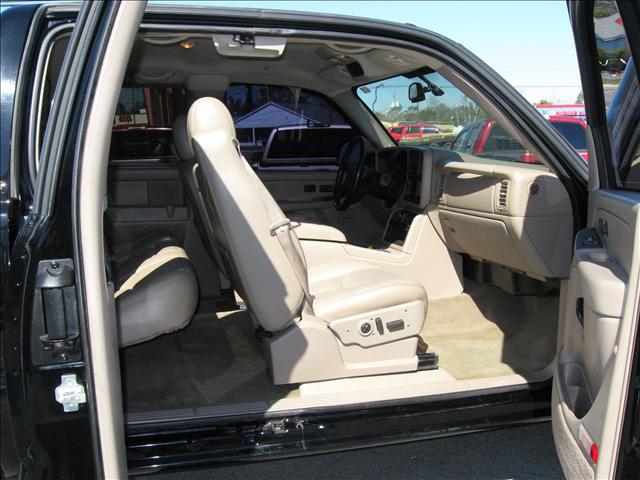 GMC Sierra 2005 photo 2