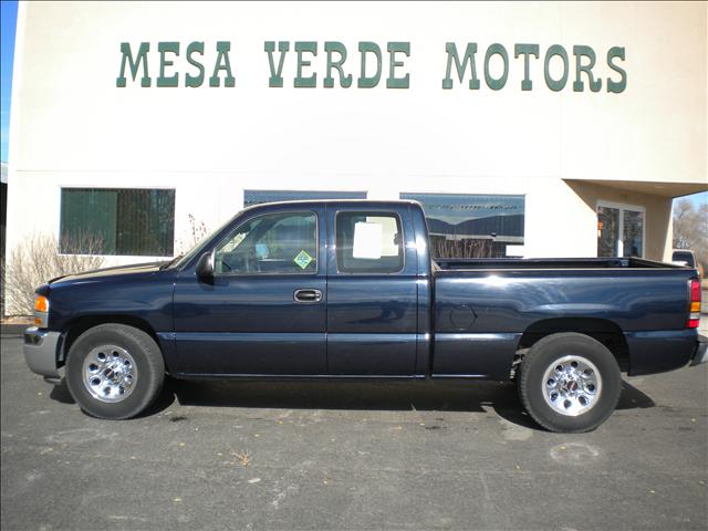 GMC Sierra V8 R-design Pickup