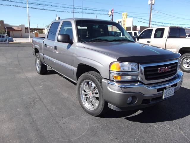 GMC Sierra 2006 photo 0