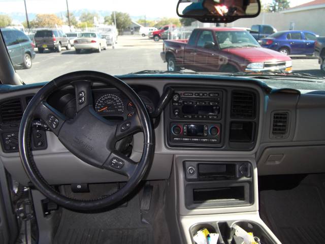 GMC Sierra 2006 photo 2