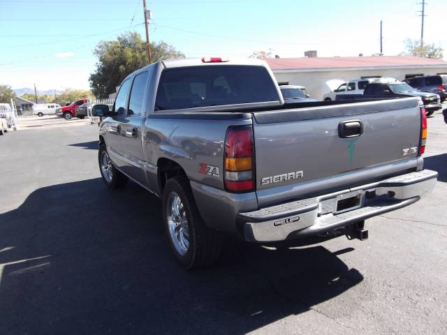 GMC Sierra 2006 photo 4