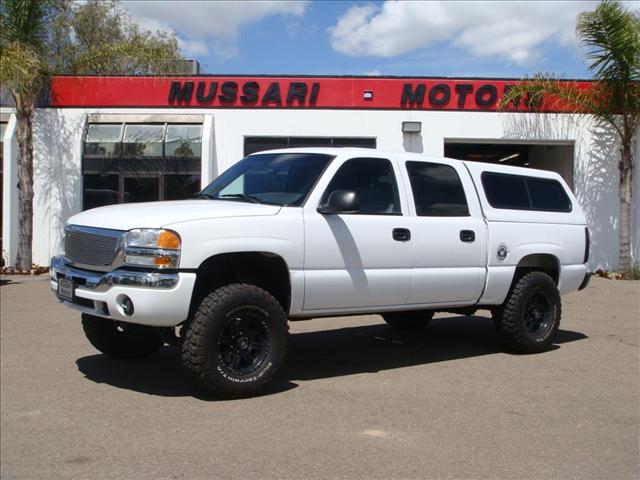 GMC Sierra 2006 photo 1