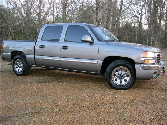 GMC Sierra 2006 photo 1