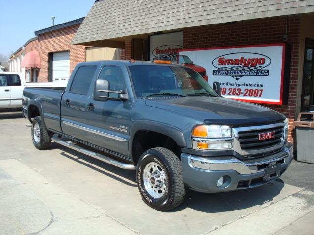 GMC Sierra 2006 photo 2