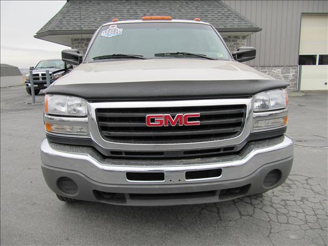 GMC Sierra 2006 photo 1