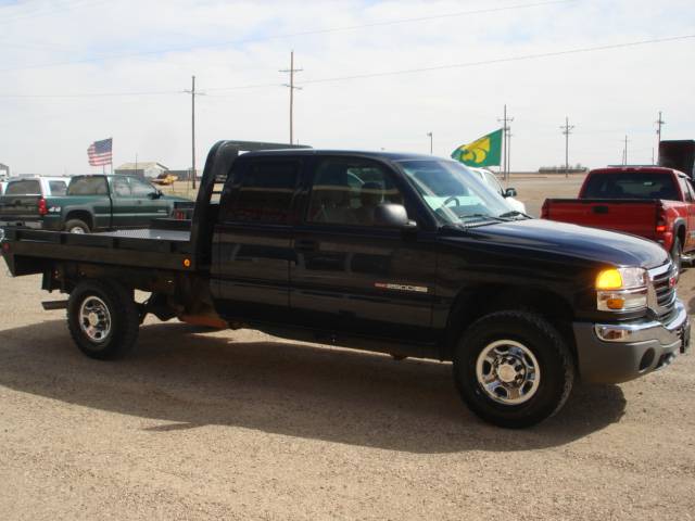 GMC Sierra 2006 photo 2