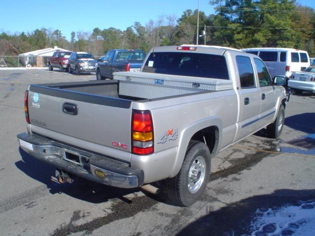 GMC Sierra 2006 photo 2