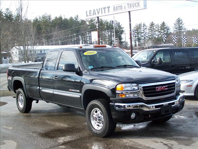 GMC Sierra SLT Pickup