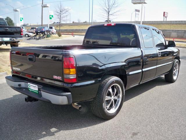 GMC Sierra 2006 photo 1