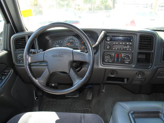 GMC Sierra 2006 photo 3