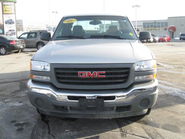 GMC Sierra 2006 photo 2