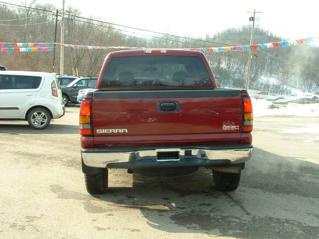 GMC Sierra 2006 photo 2