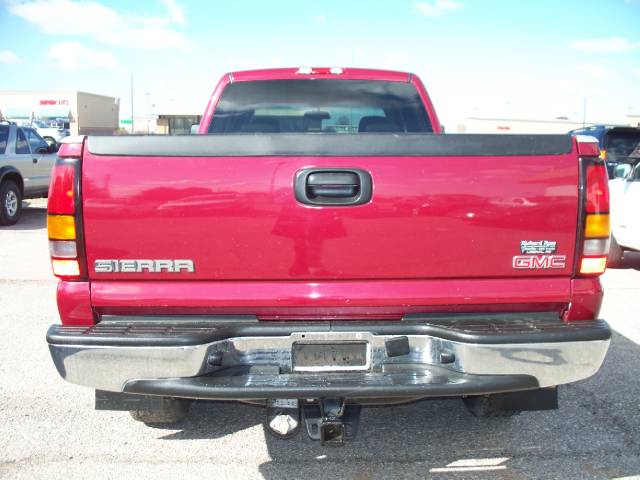 GMC Sierra 2006 photo 2