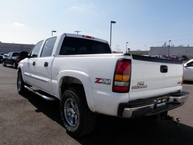 GMC Sierra 2006 photo 3