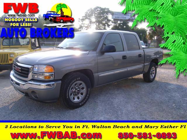 GMC Sierra CREW CAB SLT Pickup