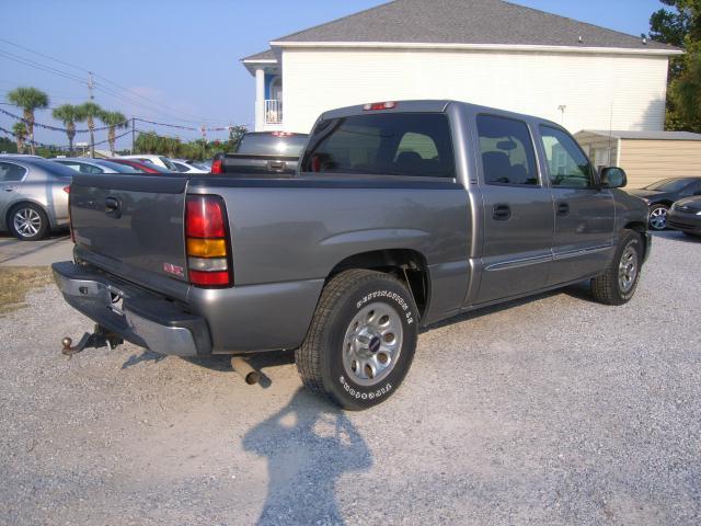 GMC Sierra 2006 photo 2