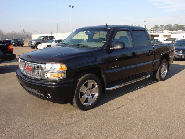 GMC Sierra EX Sedan 4D Pickup