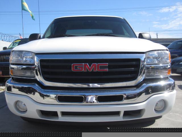 GMC Sierra 2006 photo 1