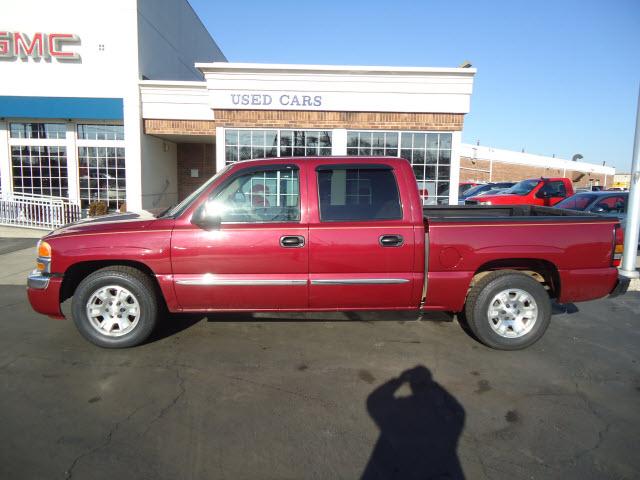 GMC Sierra 2006 photo 1