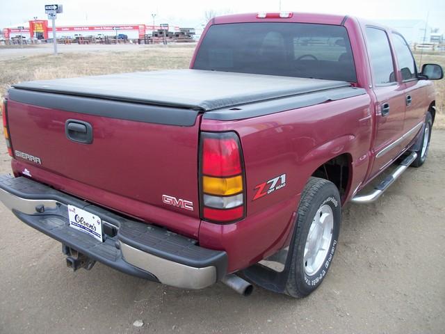 GMC Sierra 2006 photo 2